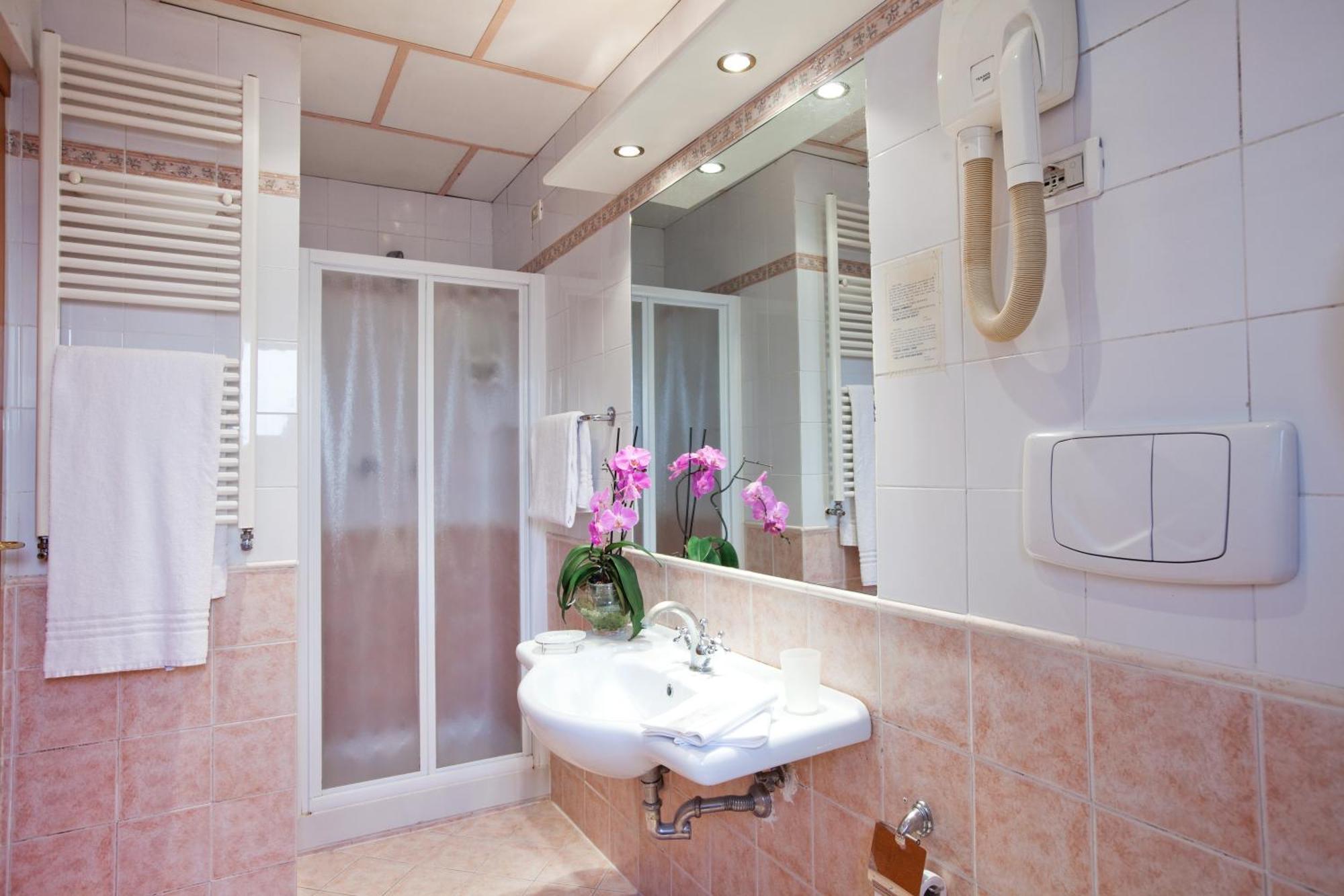 Hotel Delle Muse Рим Екстер'єр фото